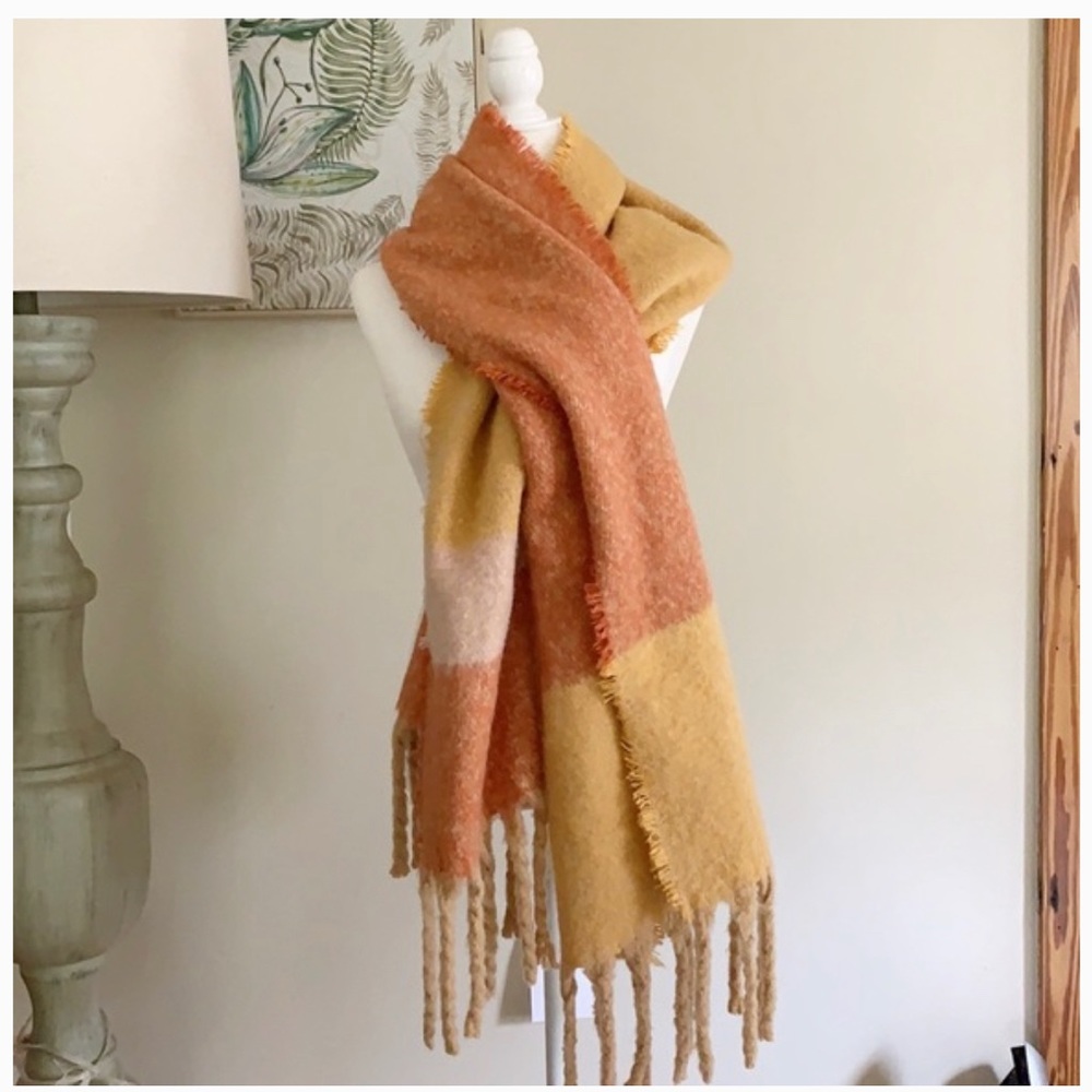 Fall thick scarf